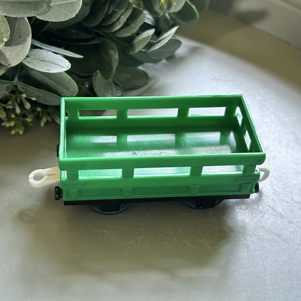 Thomas The Train 2009 Track Master Green Cargo Cart Car‎